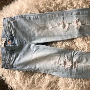 abercrombie kids light wash ripped jeggings